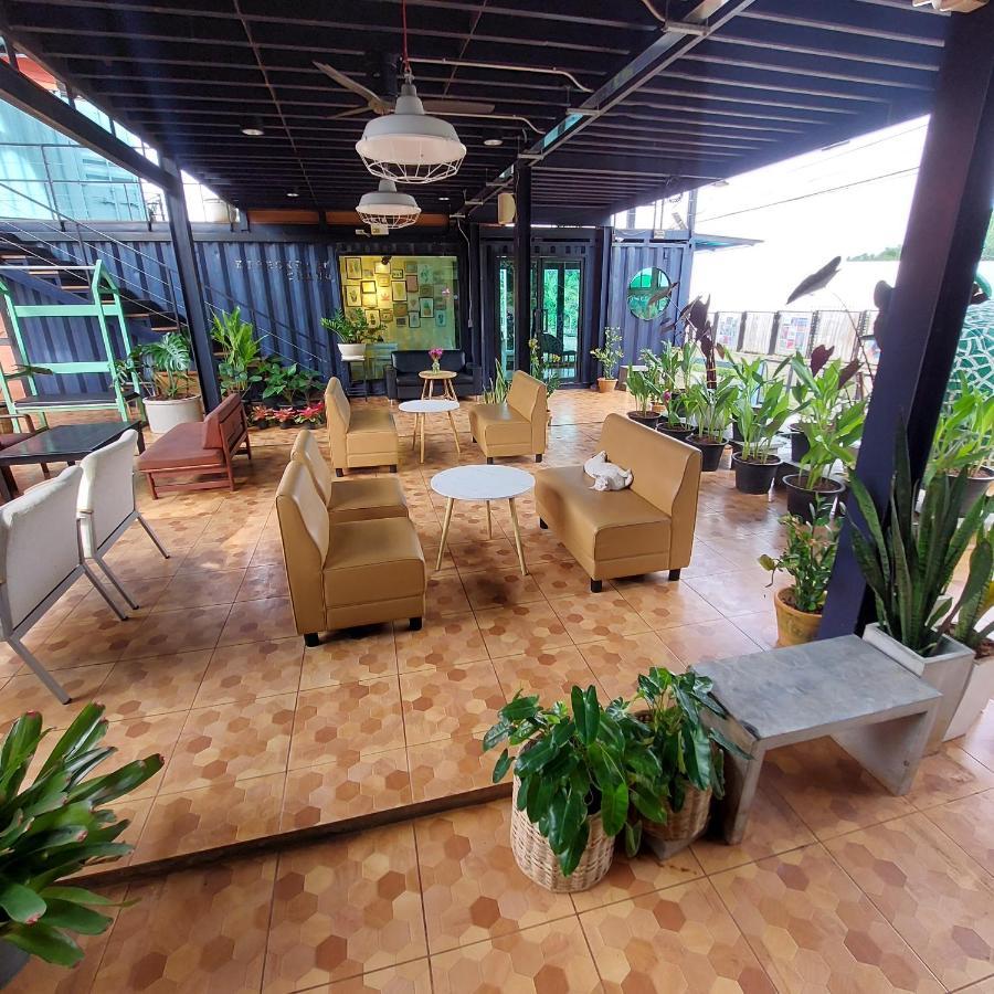 Kipbox Hotel Trang Bagian luar foto