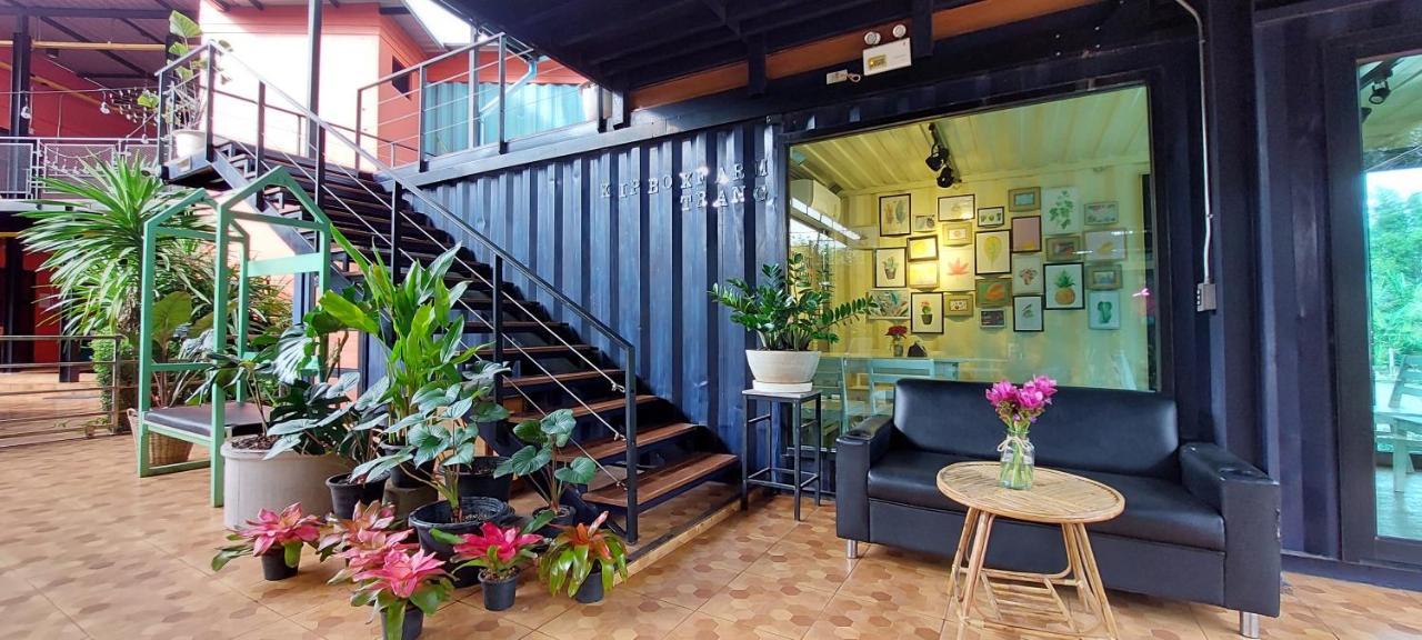 Kipbox Hotel Trang Bagian luar foto