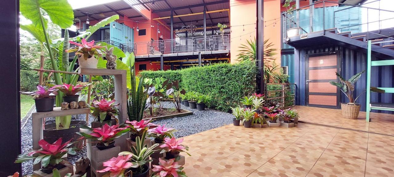 Kipbox Hotel Trang Bagian luar foto