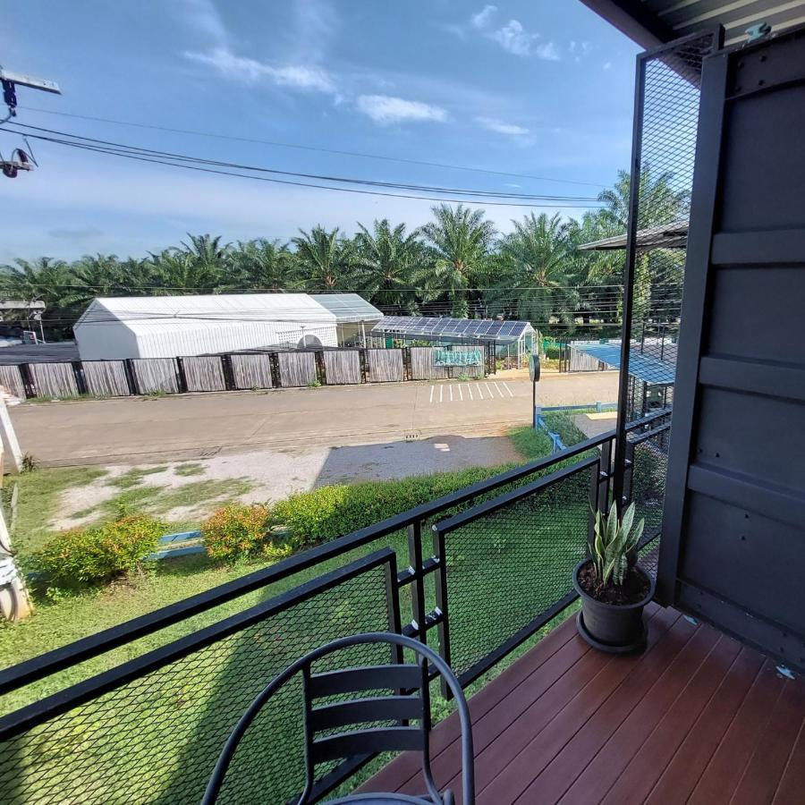 Kipbox Hotel Trang Bagian luar foto