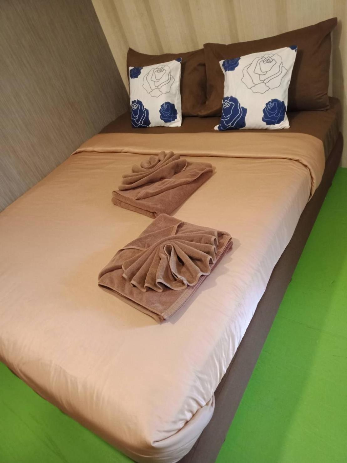 Kipbox Hotel Trang Bagian luar foto